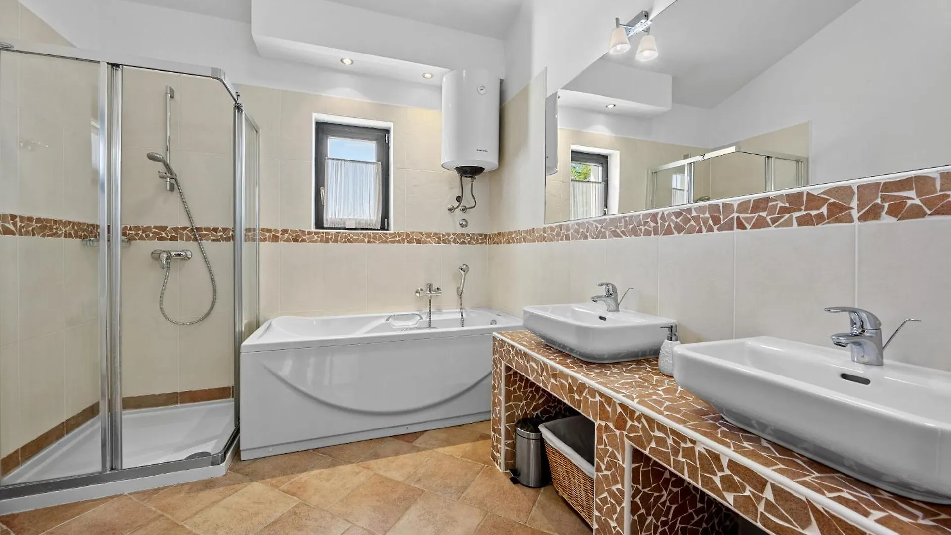 Tinjan Villa Maddalena